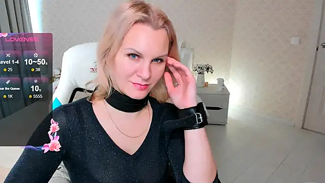 Louisa Bay online show from February 4, 11:05 am