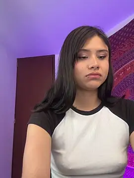 Snapshot of _Valkyrie chatting on March 4, 7:10 pm Valkyrie online show from March 4, 7:10 pm