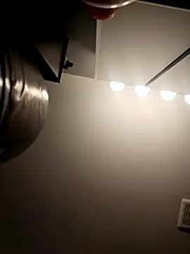 Snapshot of DevinToore chatting on November 26, 6:46 am DevinToore online show from November 26, 6:46 am