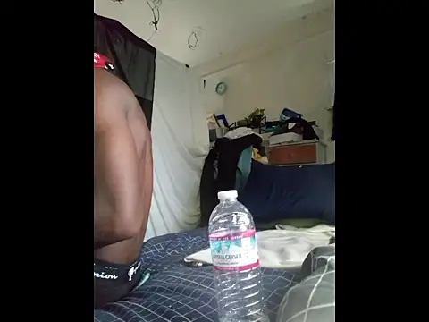 DevinToore online show from March 29, 6:53 pm