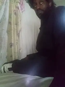 DevinToore online show from April 18, 6:43 pm