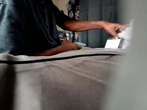 DevinToore online show from December 22, 11:16 pm