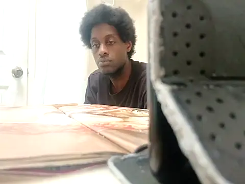 Snapshot of DevinToore chatting on November 20, 8:53 pm DevinToore online show from November 20, 8:53 pm