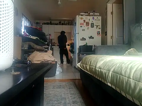 Snapshot of DevinToore chatting on November 6, 6:45 pm DevinToore online show from November 6, 6:45 pm