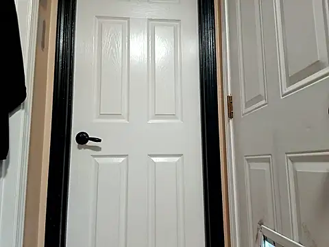 Snapshot of DevinToore chatting on December 1, 11:49 pm DevinToore online show from December 1, 11:49 pm