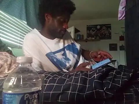 DevinToore online show from February 25, 7:58 pm