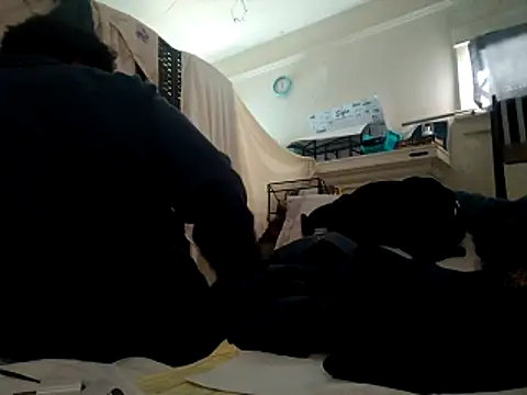 Snapshot of DevinToore chatting on November 18, 8:01 pm DevinToore online show from November 18, 8:01 pm