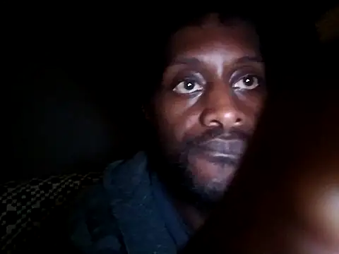 Snapshot of DevinToore chatting on November 10, 5:23 am DevinToore online show from November 10, 5:23 am