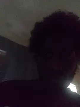 DevinToore online show from April 12, 9:07 pm