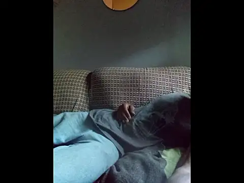 DevinToore online show from March 22, 8:32 pm