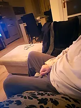 Snapshot of KnownObligation1 chatting on March 3, 5:14 am KnownObligation1 online show from March 3, 5:14 am