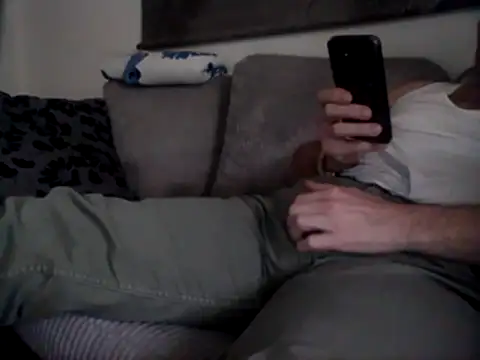 Snapshot of KnownObligation1 chatting on February 11, 11:32 am KnownObligation1 online show from February 11, 11:32 am