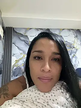 KatalinnaBrown online show from February 5, 11:06 am