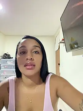 Snapshot of KatalinnaBrown chatting on July 2, 12:55 am KatalinnaBrown online show from July 2, 12:55 am