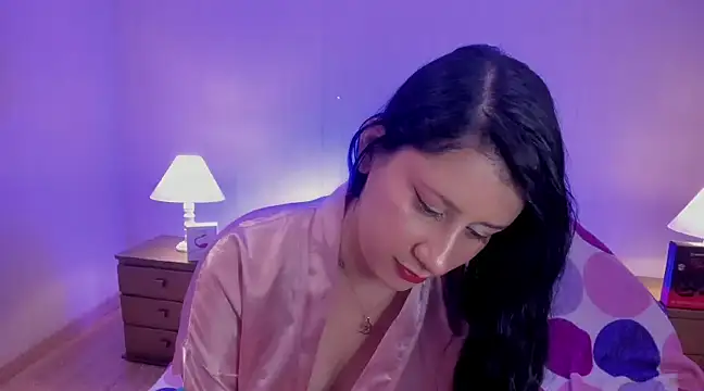 Snapshot of InnaraRoy chatting on February 1, 4:54 pm InnaraRoy online show from February 1, 4:54 pm