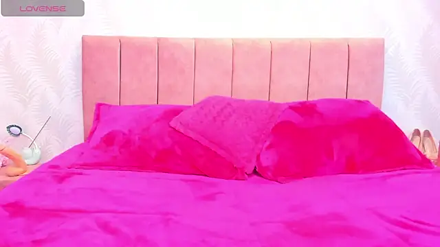 Emily Clark1 online show from March 2, 4:07 am