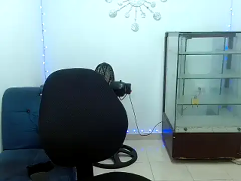 sexy dirty couple2 online show from February 12, 7:13 am