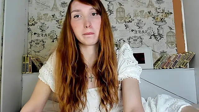 LisaIcon online show from February 21, 3:41 am