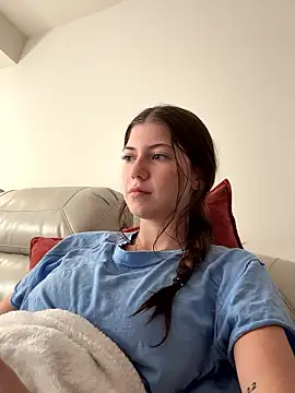 emilycoco online show from January 11, 11:33 pm