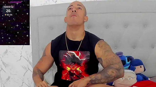 luigiferrara online show from February 28, 6:07 pm