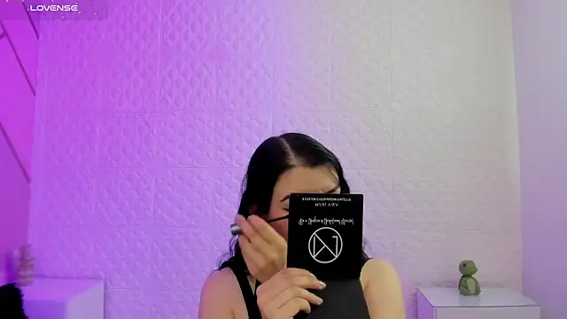 Violetaa diazz online show from March 20, 9:16 pm