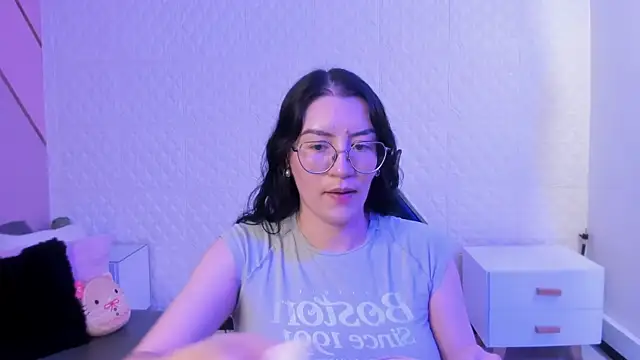 Violetaa diazz online show from July 18, 8:50 pm