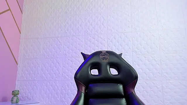 Violetaa diazz online show from December 18, 9:07 pm