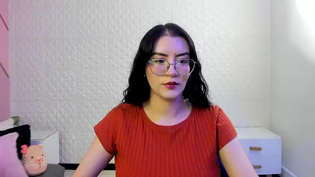 Violetaa diazz online show from June 16, 9:15 pm