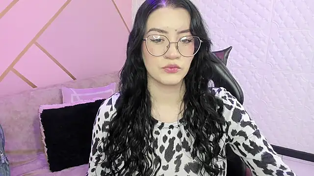 Violetaa diazz online show from October 3, 9:27 pm