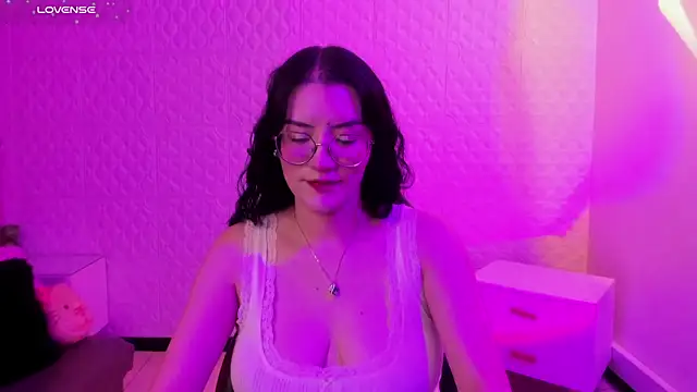 Violetaa diazz online show from June 10, 9:16 pm