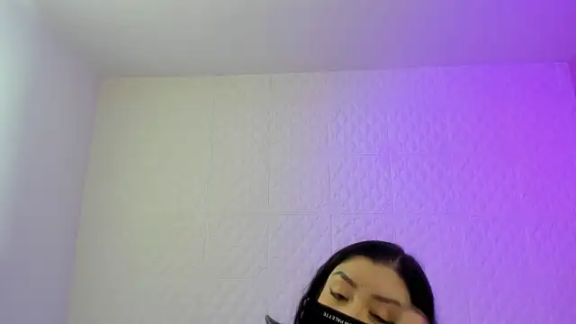 Violetaa diazz online show from February 24, 9:15 pm