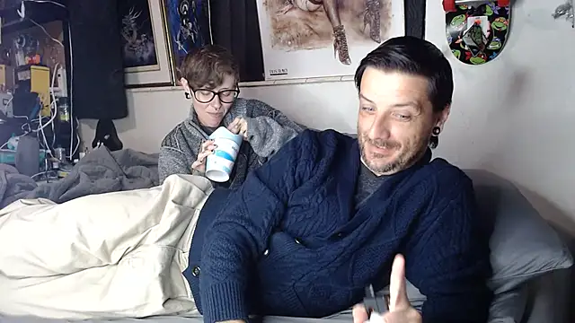 titclitcmndr online show from February 2, 12:09 am