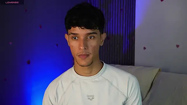 Snapshot of Busterspinter chatting on February 26, 8:06 am Busterspinter online show from February 26, 8:06 am
