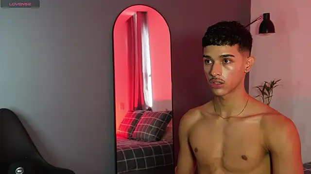 Snapshot of Busterspinter chatting on November 3, 7:06 pm Busterspinter online show from November 3, 7:06 pm