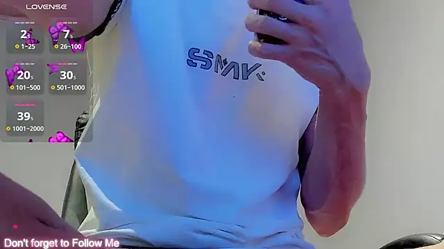 Snapshot of im_pearll chatting on October 15, 1:59 am im pearll online show from October 15, 1:59 am