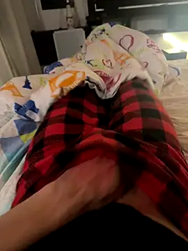 Snapshot of im_pearll chatting on October 9, 3:51 am im pearll online show from October 9, 3:51 am