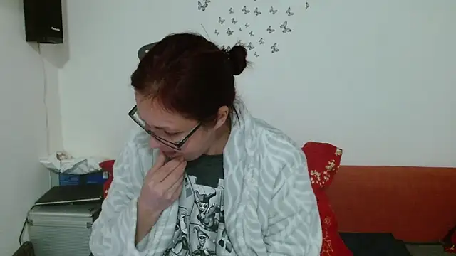 LadyHellene online show from December 14, 2:55 pm