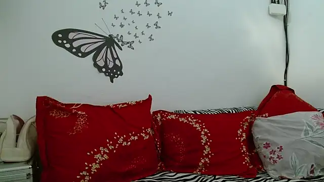 LadyHellene online show from October 10, 5:08 am
