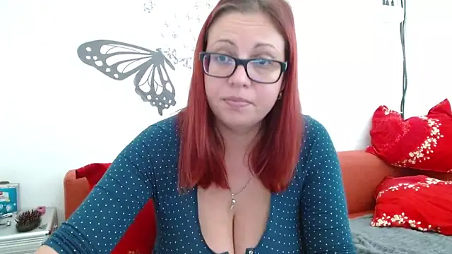 LadyHellene online show from November 11, 7:47 am