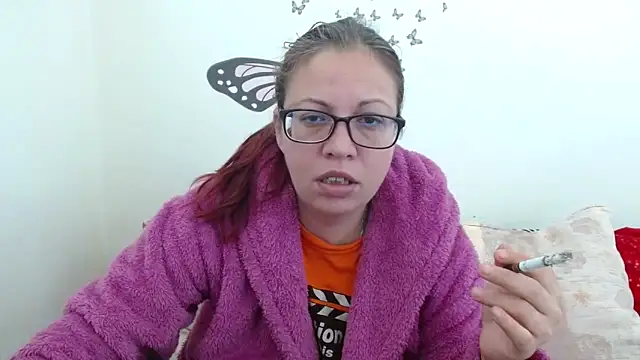 LadyHellene online show from March 18, 7:55 am