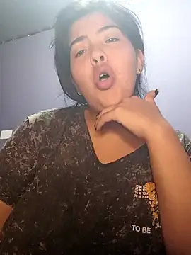 prettyboobs11 online show from December 17, 8:45 am