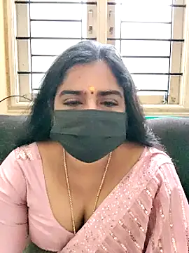 Snapshot of rani_deepa chatting on January 12, 11:28 am rani deepa online show from January 12, 11:28 am