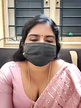Snapshot of rani_deepa chatting on December 30, 12:52 pm rani deepa online show from December 30, 12:52 pm