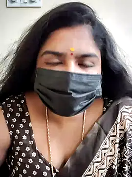 Snapshot of rani_deepa chatting on December 29, 10:45 am rani deepa online show from December 29, 10:45 am