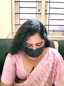 Snapshot of rani_deepa chatting on January 11, 12:40 pm rani deepa online show from January 11, 12:40 pm