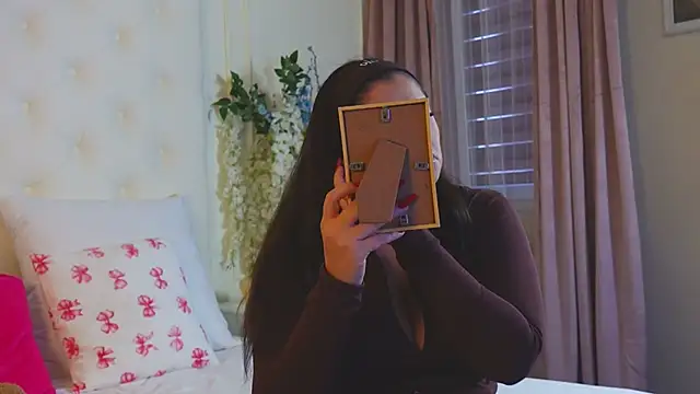 Amberseyes online show from March 25, 5:29 am