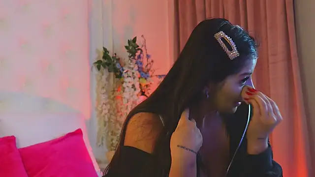 Amberseyes online show from March 29, 4:36 am