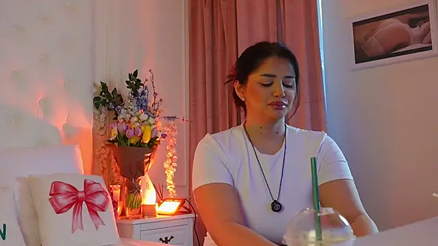 Amberseyes online show from May 29, 8:09 am