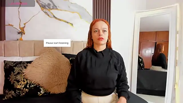 Snapshot of cristalwalker__ chatting on June 15, 11:21 am cristalwalker online show from June 15, 11:21 am