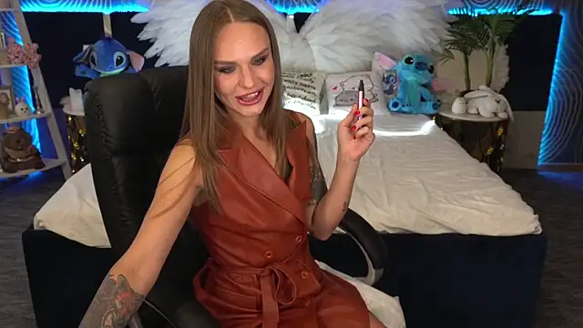 KiraGrayy online show from October 14, 1:01 pm